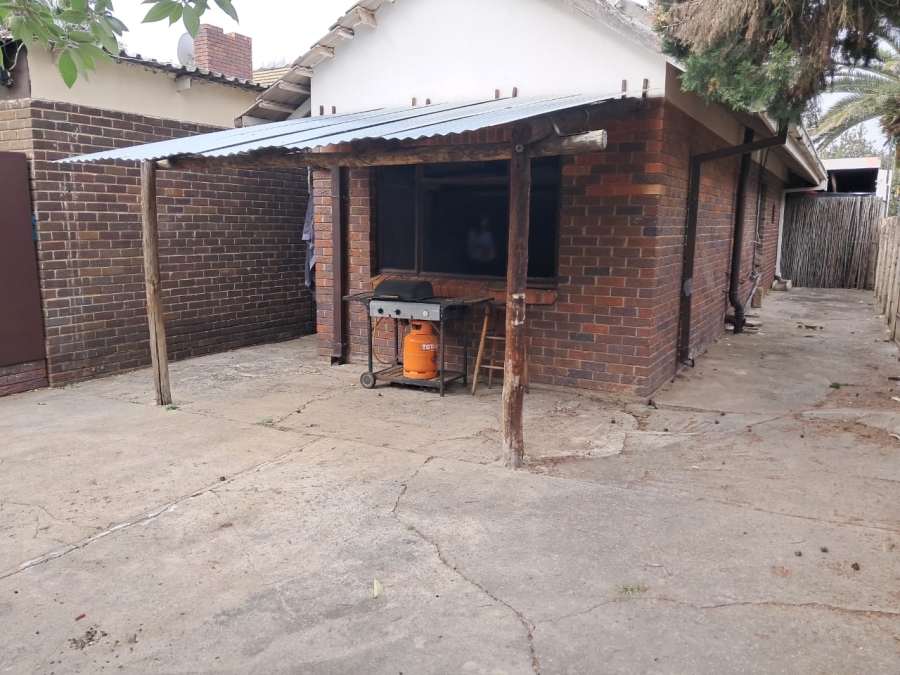 5 Bedroom Property for Sale in St Helena Free State